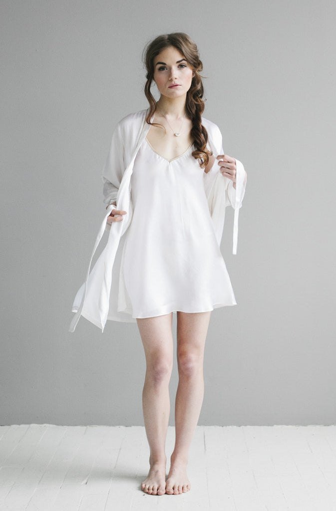classic silk robe salua lingerie